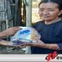 Pandemi Covid-19, PWI Sumenep Bersama Sari Roti Bagi-bagi Roti Kepada Masyarakat
