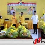 Partai Golkar Bondowoso Bagikan Ribuan Bingkisan Pada Seluruh Kader