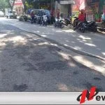 Warga Kota Probolinggo Keluhkan Jalan Rusak