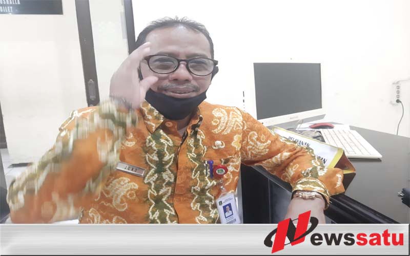 Kepala Bidang Mutasi dan Promosi Badan Kepegawaian Sumber Daya Manusia (BKPSDM) Sumenep, Suharjono