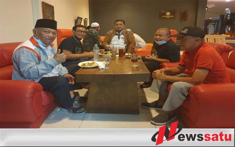 Lama Berseteru, Dua Tokoh Politik Di Probolinggo Ini Akhirnya Bertemu