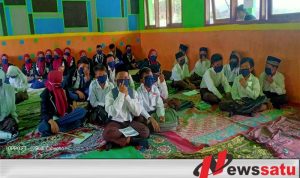 Gaungkan Adaptasi Kebiasaan Baru, FRPB Grebek Sekolah Pelosok Di Pemekasan