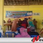 Pembagian BLT Desa Brani  Kulon Probolinggo Ikuti Protokol  Kesehatan