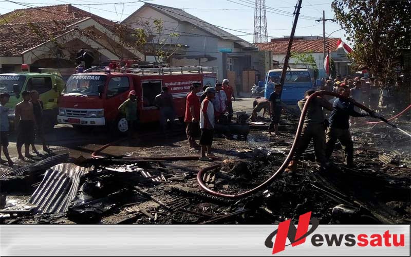 3 Kios Warga Di Pamekasan Terbakar
