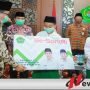 Bupati Pamekasan Beri Beasiswa Pada Ribuan Santri Berprestasi