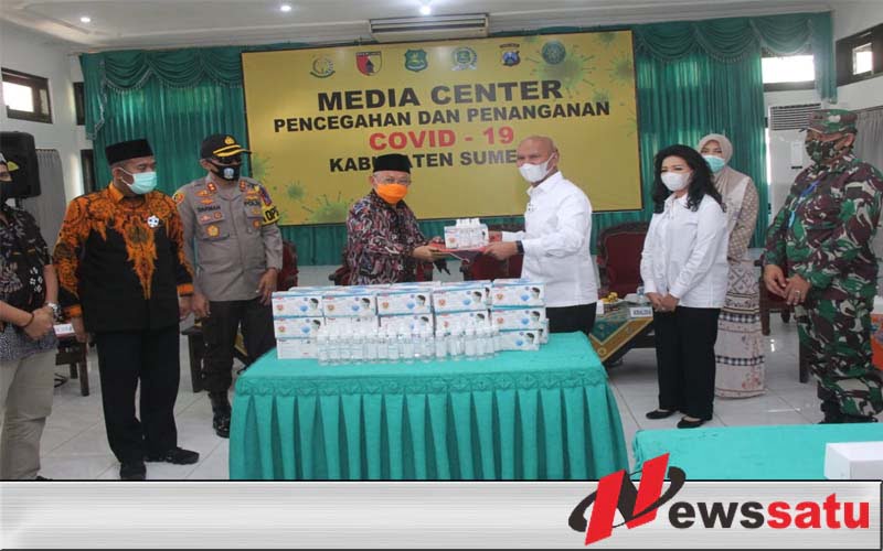 Ketua Banggar DPR RI Beri Bantuan Rp 540 Juta Ke Gugas Covid-19 Sumenep
