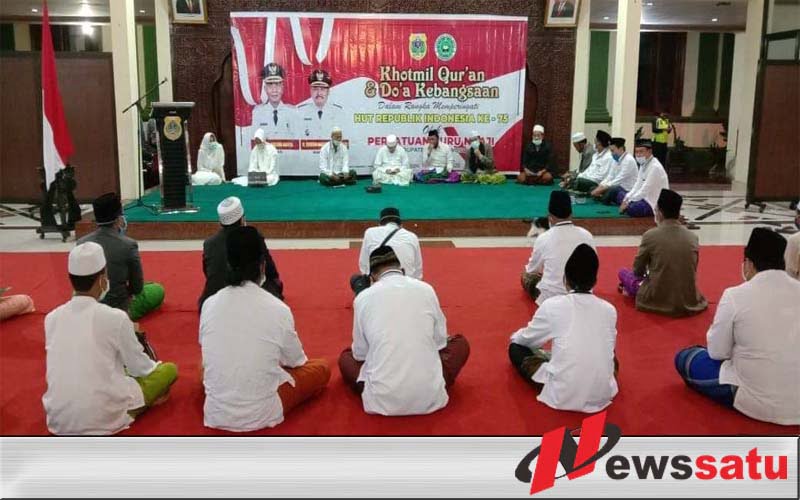 Peringati  HUT RI 75, Persatuan Guru Ngaji di Bondowoso Serentak Menggelar  Khotmil Qur'an