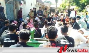 Suasana Haru Menyelimuti Pemakaman Pelajar Yang Ditemukan Meninggal Di Bukit Piramid Bondowoso