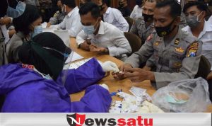 Anggota Polres Pamekasan Dirapid Test