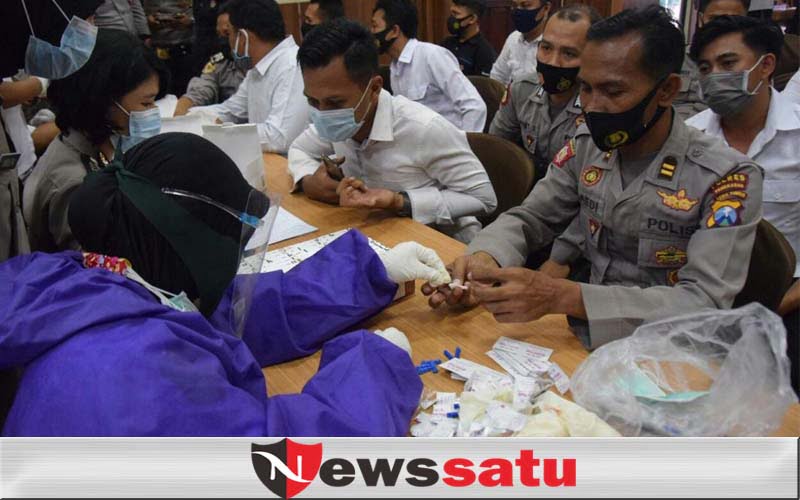 Anggota Polres Pamekasan Dirapid Test