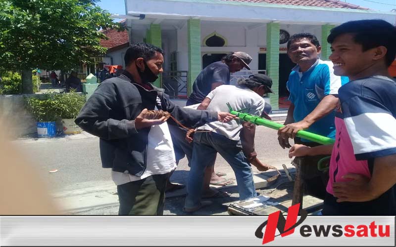Jamaah Renovasi Mushollah Roudlatul Jannah Kota Probolinggo