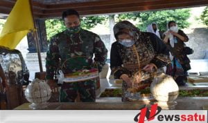 Kunjungi Blitar, KSAD Ziarah ke Makam Bung Karno