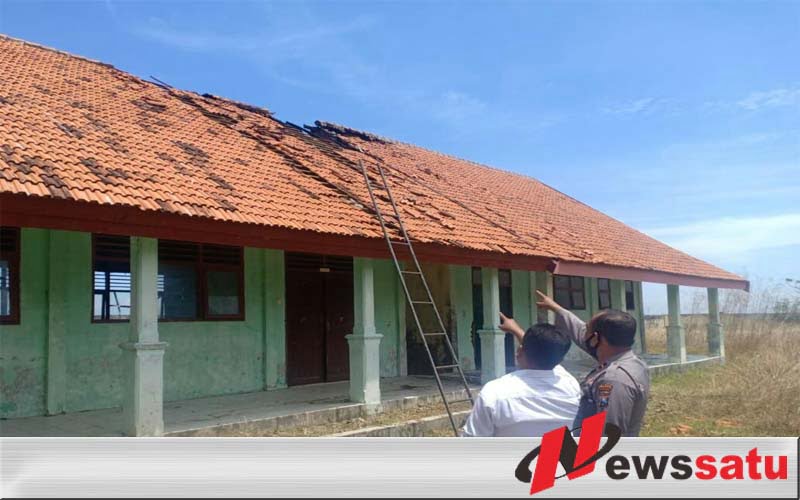 SMPN 2 Pangarengan Sampang Terbakar