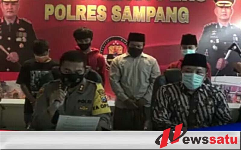 Viral Berbuah Aral, 4 Pemuda Disanksi Jadi Marbot Sebulan