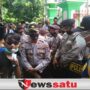 Diduga Ada Calo, Warga Demo Kantor Disdukcapil Pamekasan