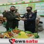 HUT TNI Ke 75, Forkompinda Di Pamekasan Bagikan 500 Sembako