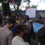Bantuan Tankdown Bermasalah, Mahasiswa Demo Kantor BPBD Pamekasan