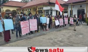 Kecewa Dengan Penegakan Hukum, Masyarakat Datangi Kantor Kejari OKI