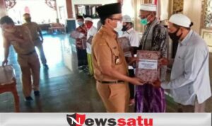 Pemkab Pamekasan Berikan Dana Hibah Pada Ratusan Masjid