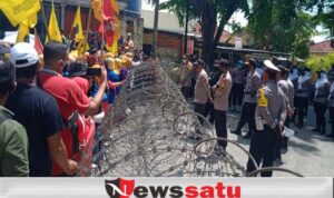 Persekusi Aktivis Perempuan, Kopri PMII Dan GMNI Demo Polres Sumenep