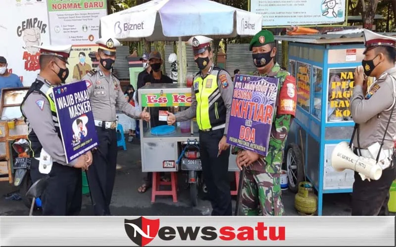 TNI Polri Di Kota Probolinggo Kampanyekan Wajib Pakai Masker