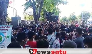 Wartawan Dan LSM Di Probolinggo Geruduk Kantor Kejaksaan Negeri
