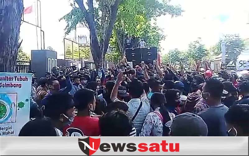 Wartawan Dan LSM Di Probolinggo Geruduk Kantor Kejaksaan Negeri