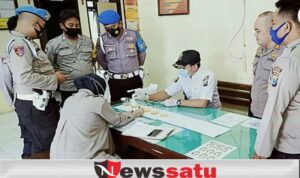 Anggota Polsek Banyuates Dilakukan Tes Urine
