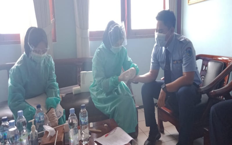 Jasa Raharja Fasilitasi Rapid Tes Kru Pelayaran Kepulauan di Madura