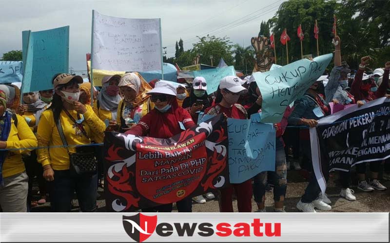 Ratusan Pelaku Seni Di Sumenep Demo Ke Kantor Bupati