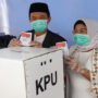 Fattah Jasin Gunakan Hak Pilihnya Di Kelurahan Kepanjin Sumenep