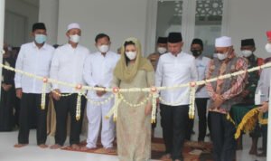 Said Abdullah Resmikan Masjid Ayu Winarti Said di Ponpes Al Karimiyah