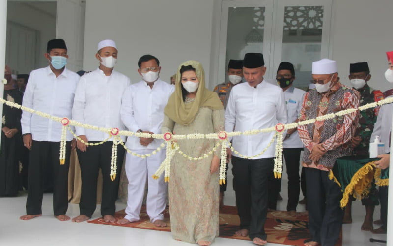 Said Abdullah Resmikan Masjid Ayu Winarti Said di Ponpes Al Karimiyah