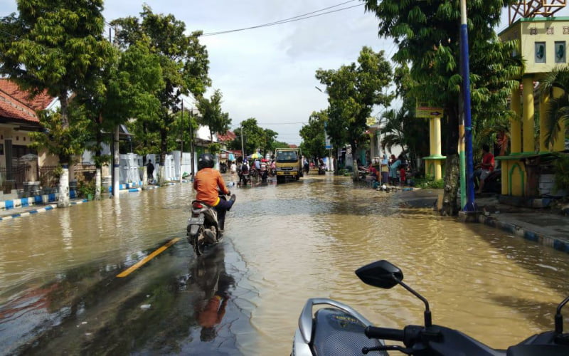 Kondisi Banjir Jantung Kota Sampang, Mulai Surut