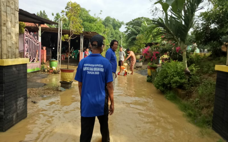Air Laut Pasang, Pamekasan Sempat Tergenang