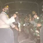 Gunakan Truk, Dandim dan Kapolres Amankan Natal di Pamekasan