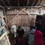 Nenek Sebatang Kara Di Sumenep, Belum Tersentuh Bantuan Pemerintah