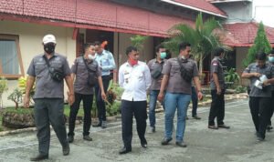 Kalapas Dan BNNK Geledah Lapas Kelas IIA Pamekasan