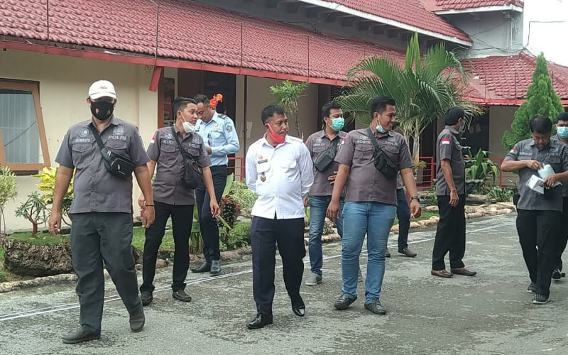 Kalapas Dan BNNK Geledah Lapas Kelas IIA Pamekasan