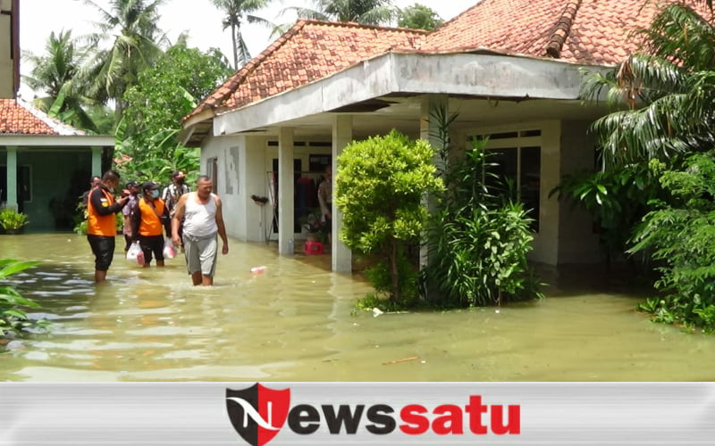 2 Hari Puluhan Rumah Di 2 Kecamatan Kabupaten Sumenep Dilanda Banjir