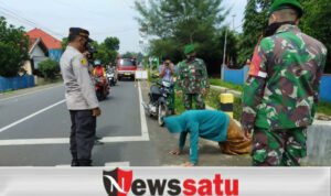 TNI-Polri di Pamekasan Sanksi Pelanggar Disiplin Prokes Hingga Plosok