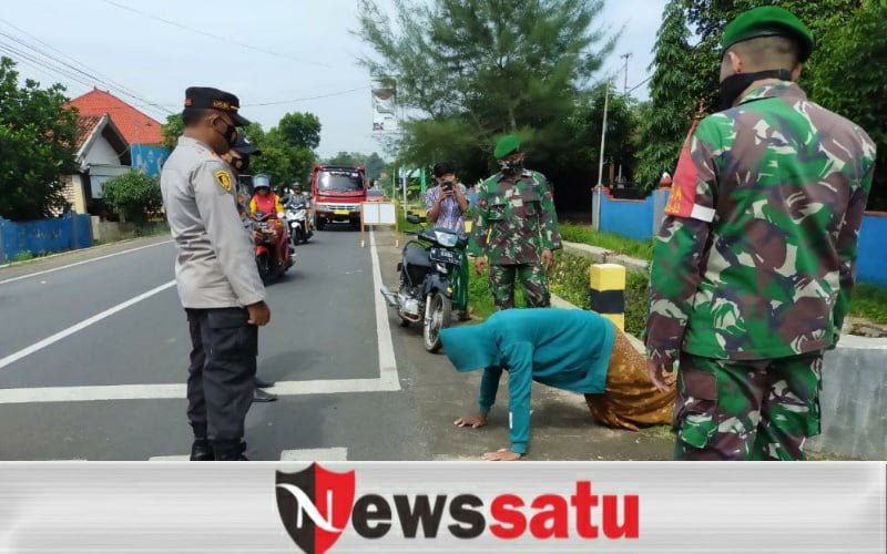 TNI-Polri di Pamekasan Sanksi Pelanggar Disiplin Prokes Hingga Plosok