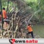 Tak Ingin Kecolongan Banjir, BPBD Pamekasan Getol Bersihkan Aliran Sungai