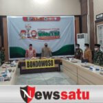 Polres Bondowoso Bagikan Masker Di Pesantren