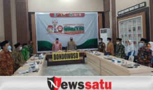 Polres Bondowoso Bagikan Masker Di Pesantren