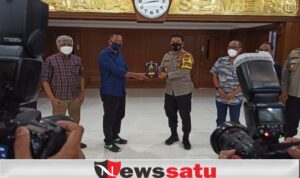 Kapolda Jatim Gandeng PWI Perangi Berita Hoax di Sosmed