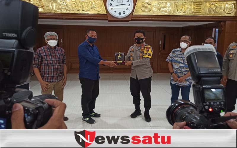 Kapolda Jatim Gandeng PWI Perangi Berita Hoax di Sosmed