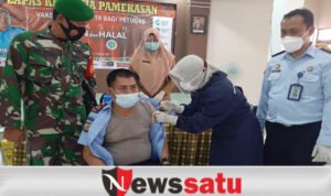 Pelayan Publik Pamekasan Sudah Mulai Disuntik Vaksin Covid-19