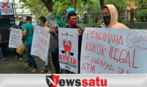 Aktivis Pemuda Pamekasan Gelar Aksi Demo Di Kantor Beacukai Madura