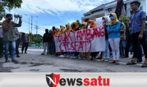 Demo Tolak Tambamg Fosfat, Mahasiswa Desak Kepala Bappeda Dicopot